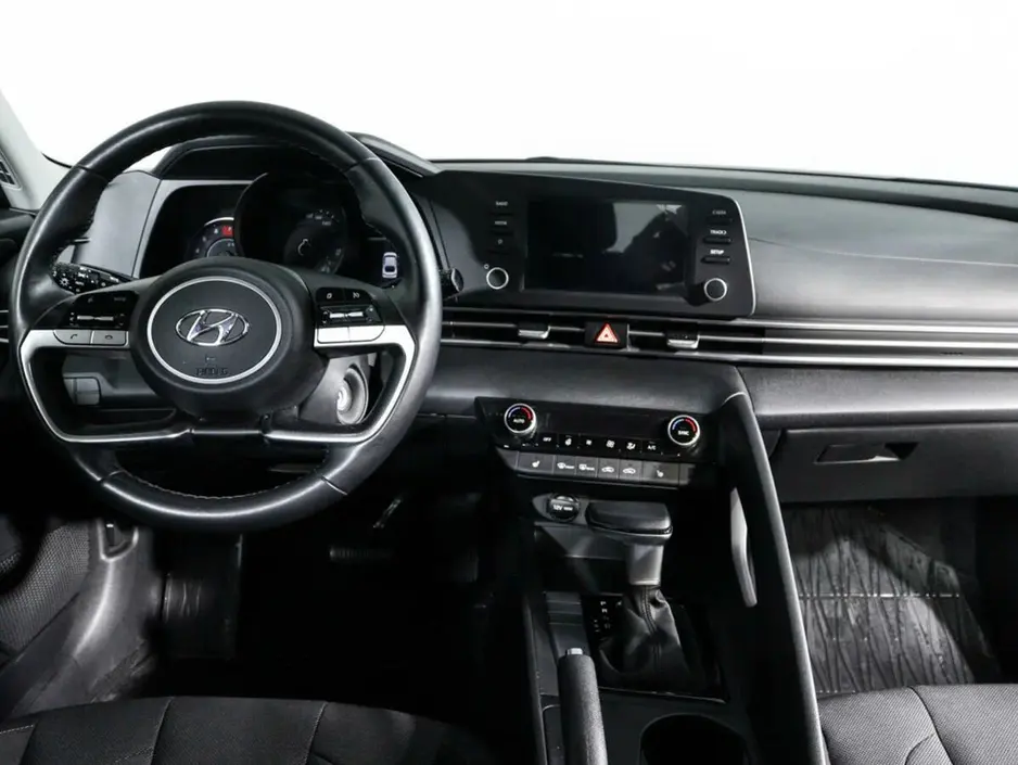 Hyundai Elantra, 2021 г.