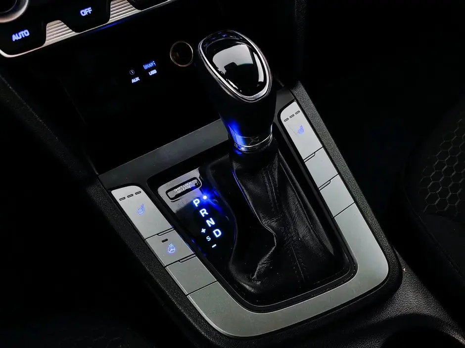 Hyundai Elantra, 2019 г.