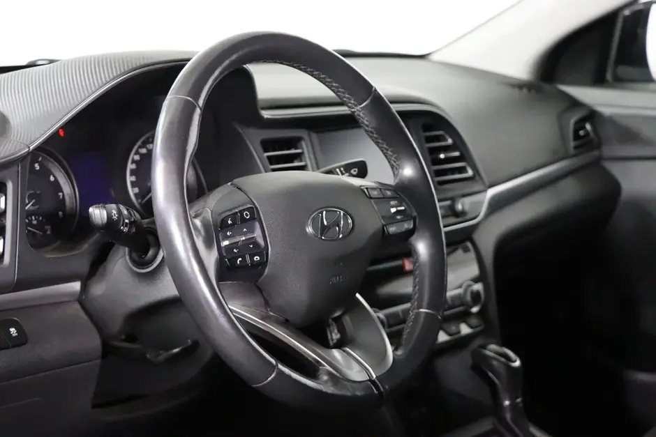 Hyundai Elantra, 2019 г.