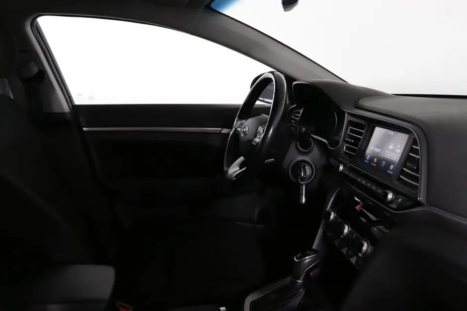 Hyundai Elantra, 2019 г.