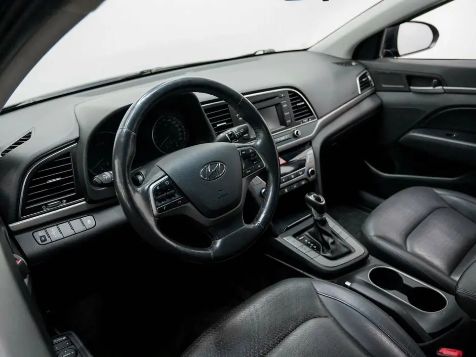 Hyundai Elantra, 2017 г.