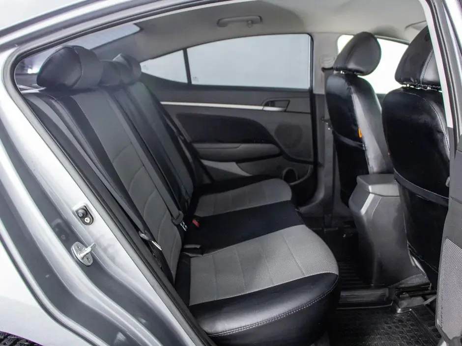 Hyundai Elantra, 2018 г.