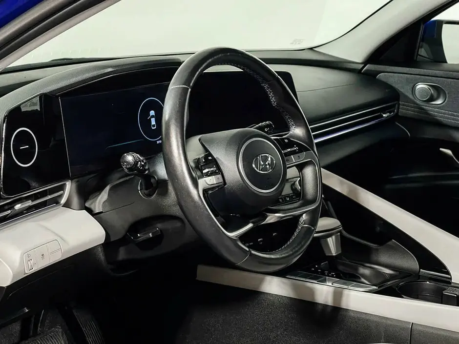 Hyundai Elantra, 2022 г.