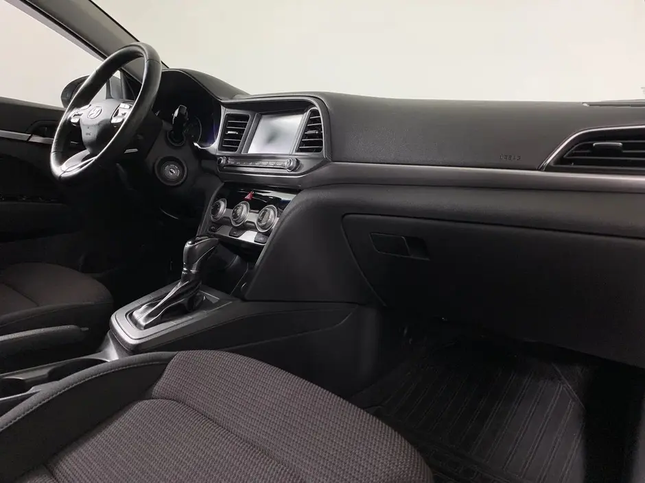 Hyundai Elantra, 2019 г.