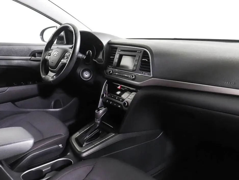 Hyundai Elantra, 2018 г.