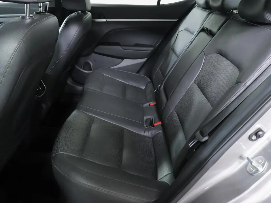 Hyundai Elantra, 2019 г.