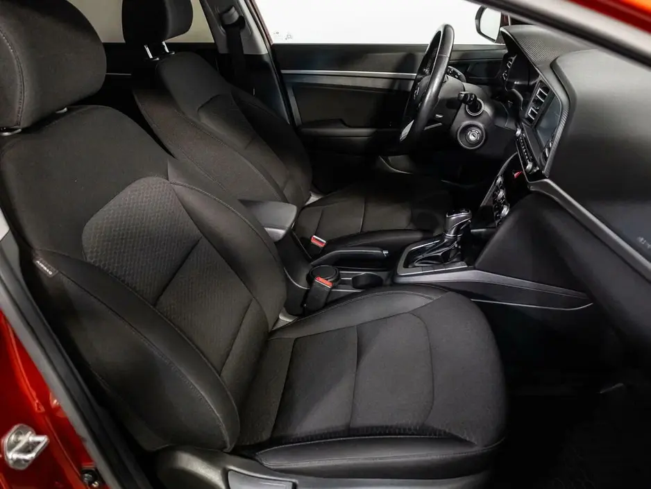 Hyundai Elantra, 2019 г.