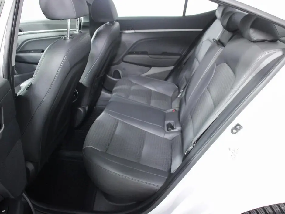 Hyundai Elantra, 2019 г.