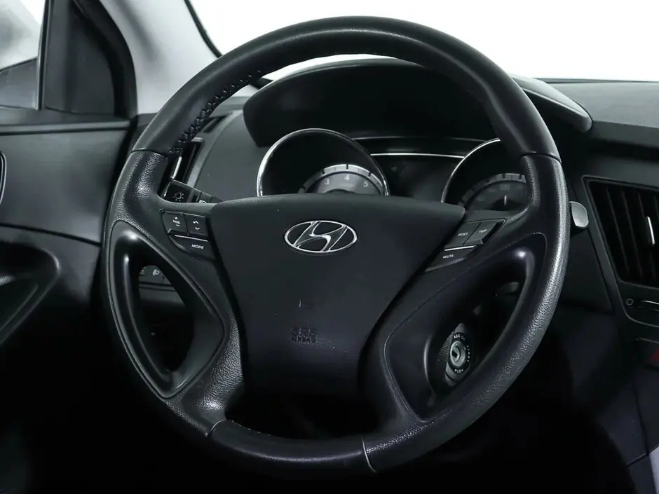 Hyundai Sonata, 2011 г.