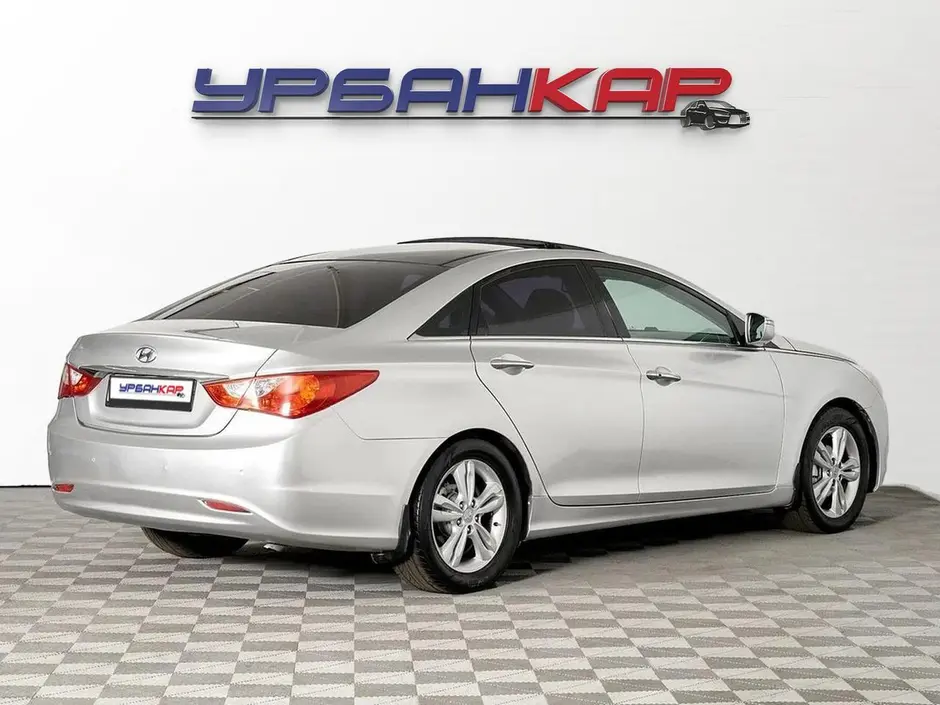 Hyundai Sonata, 2011 г.