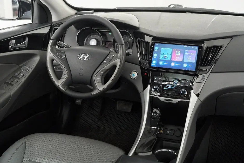 Hyundai Sonata, 2012 г.