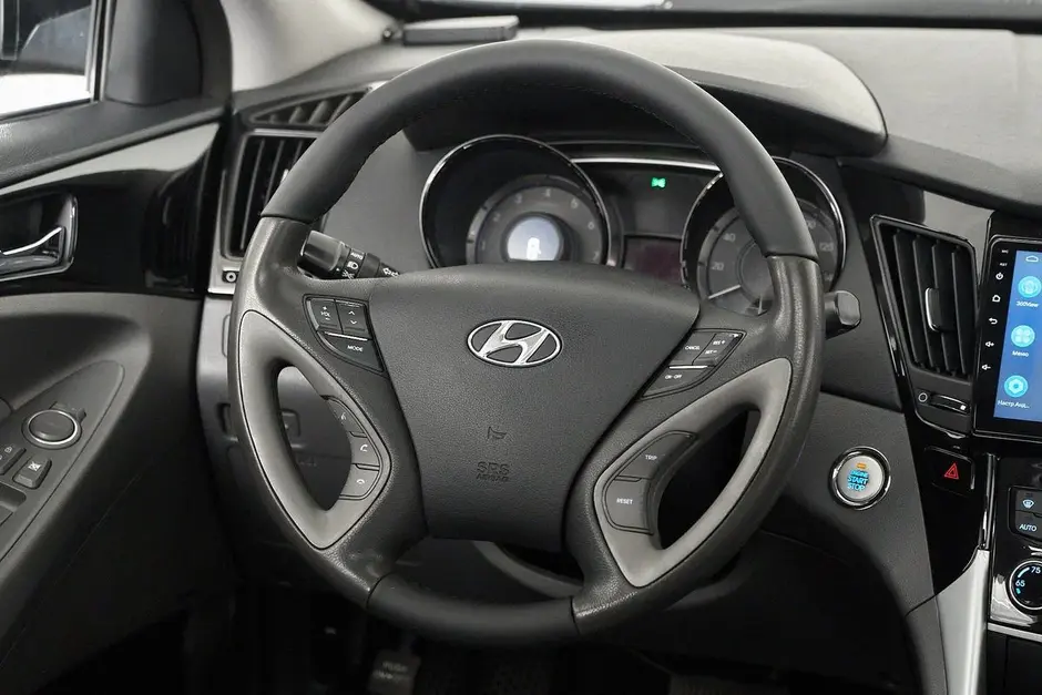 Hyundai Sonata, 2012 г.