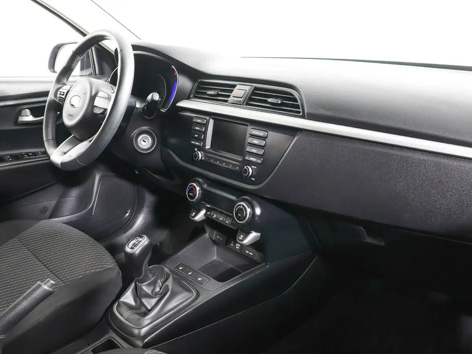 Kia Rio X-Line, 2017 г.