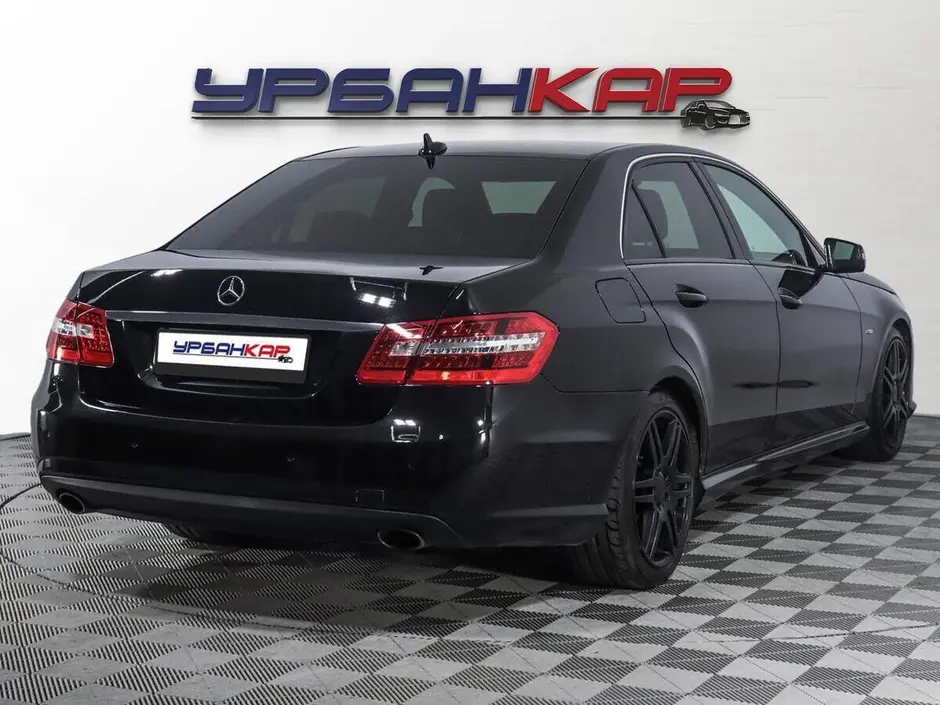 Mercedes-Benz E-Класс, 2011 г.