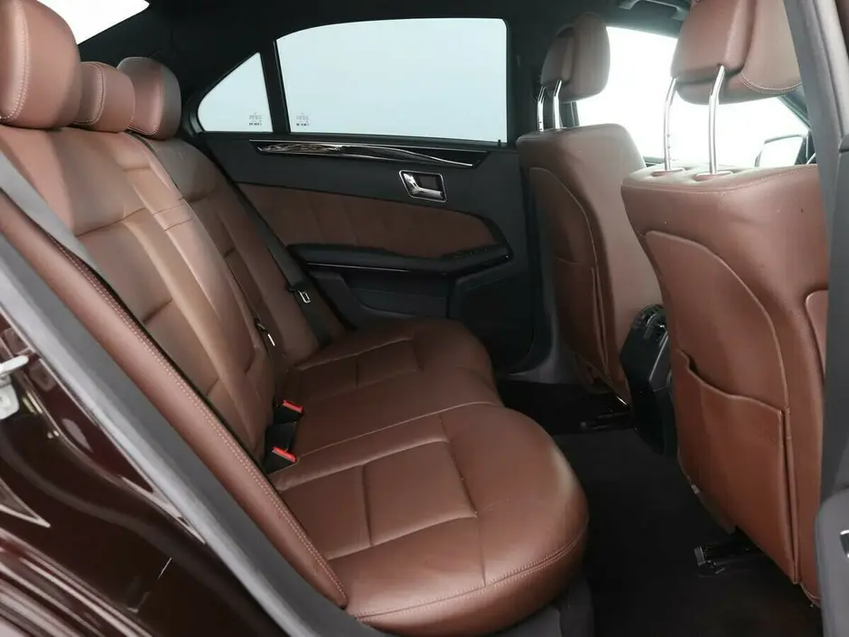 Mercedes-Benz E-Класс, 2010 г.