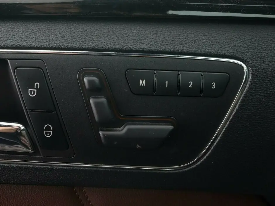 Mercedes-Benz E-Класс, 2010 г.