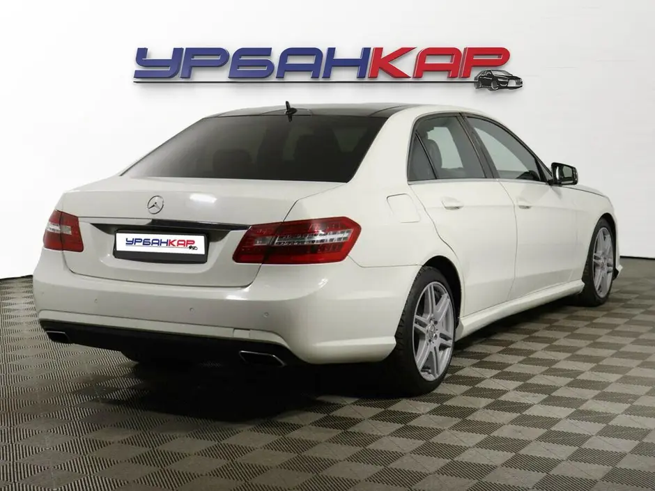 Mercedes-Benz E-Класс, 2011 г.