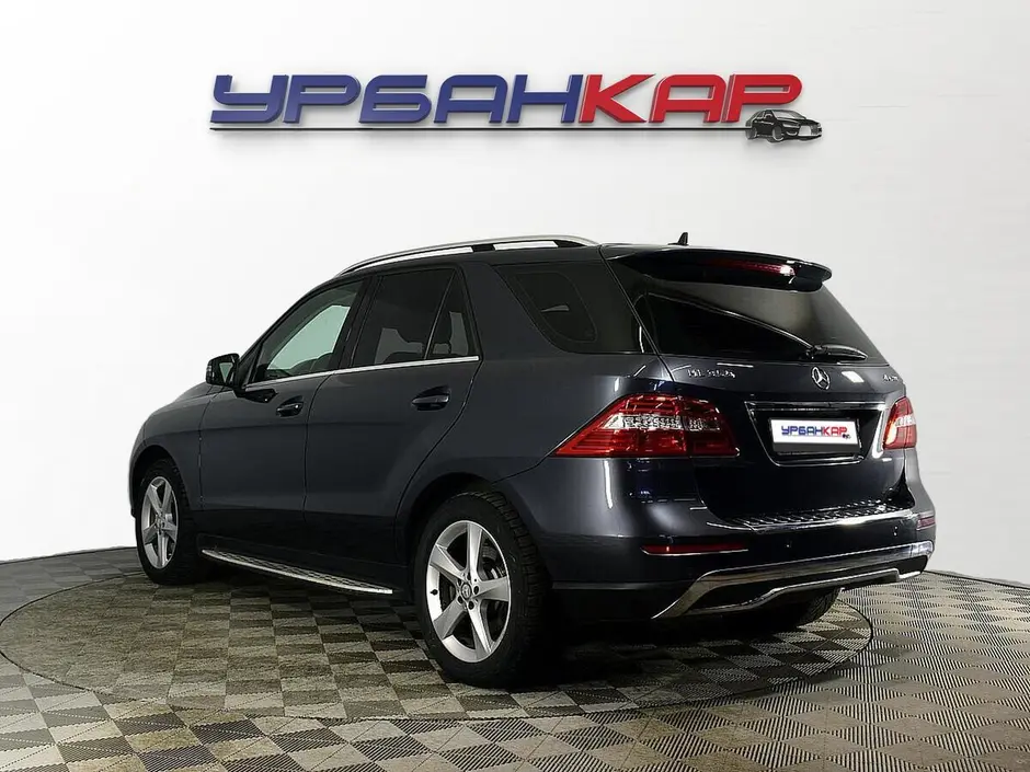 Mercedes-Benz M-Класс, 2011 г.