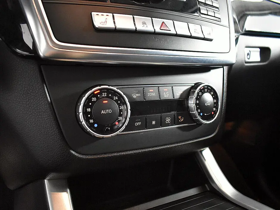 Mercedes-Benz M-Класс, 2011 г.