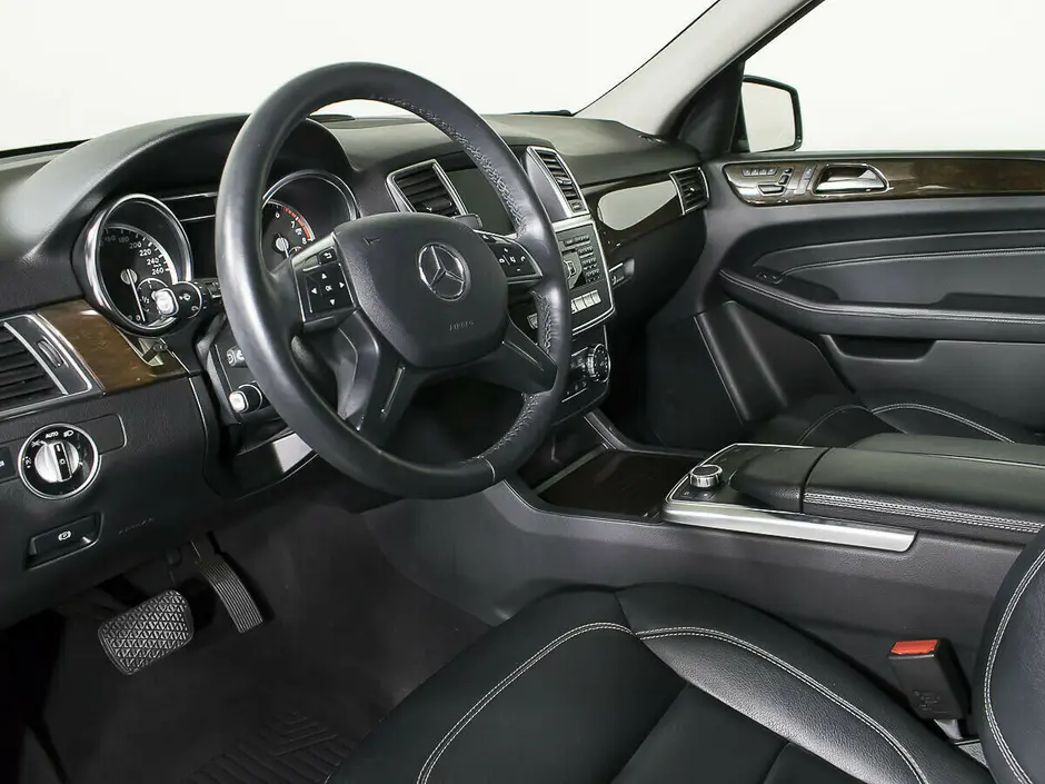 Mercedes-Benz M-Класс, 2013 г.