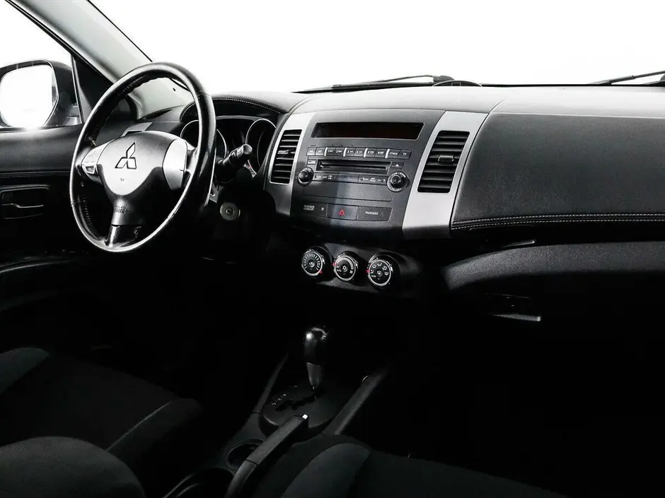 Mitsubishi Outlander, 2010 г.