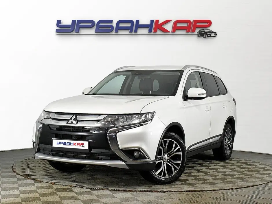 Mitsubishi Outlander, 2016 г.
