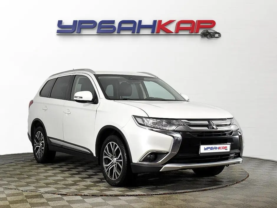 Mitsubishi Outlander, 2016 г.