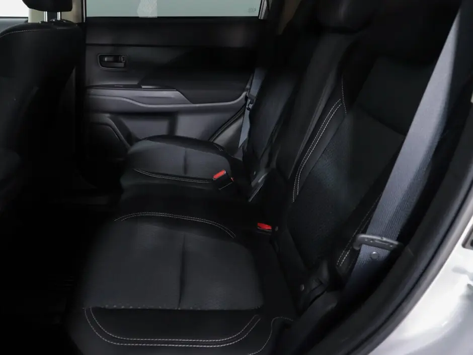 Mitsubishi Outlander, 2020 г.