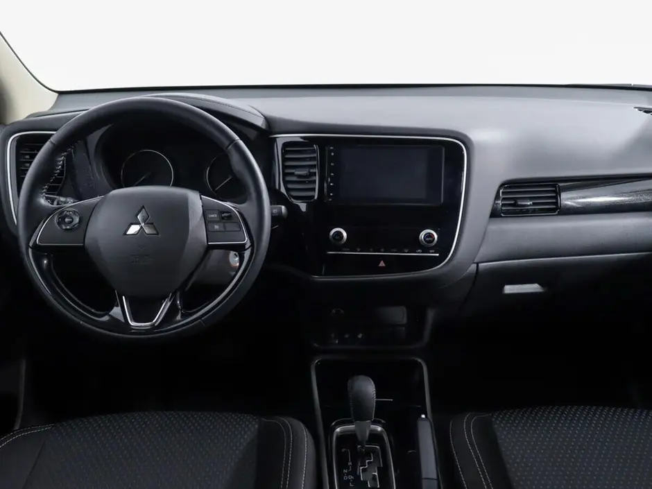 Mitsubishi Outlander, 2020 г.