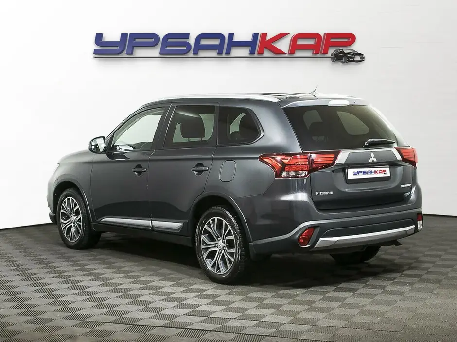 Mitsubishi Outlander, 2016 г.