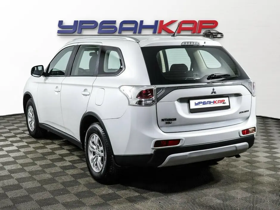 Mitsubishi Outlander, 2014 г.
