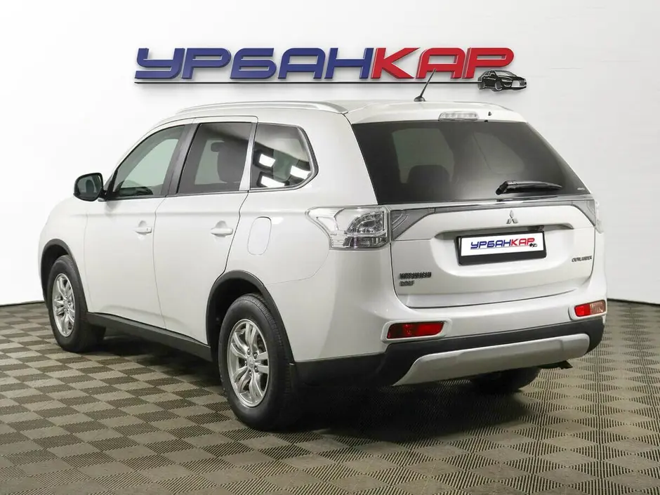 Mitsubishi Outlander, 2014 г.