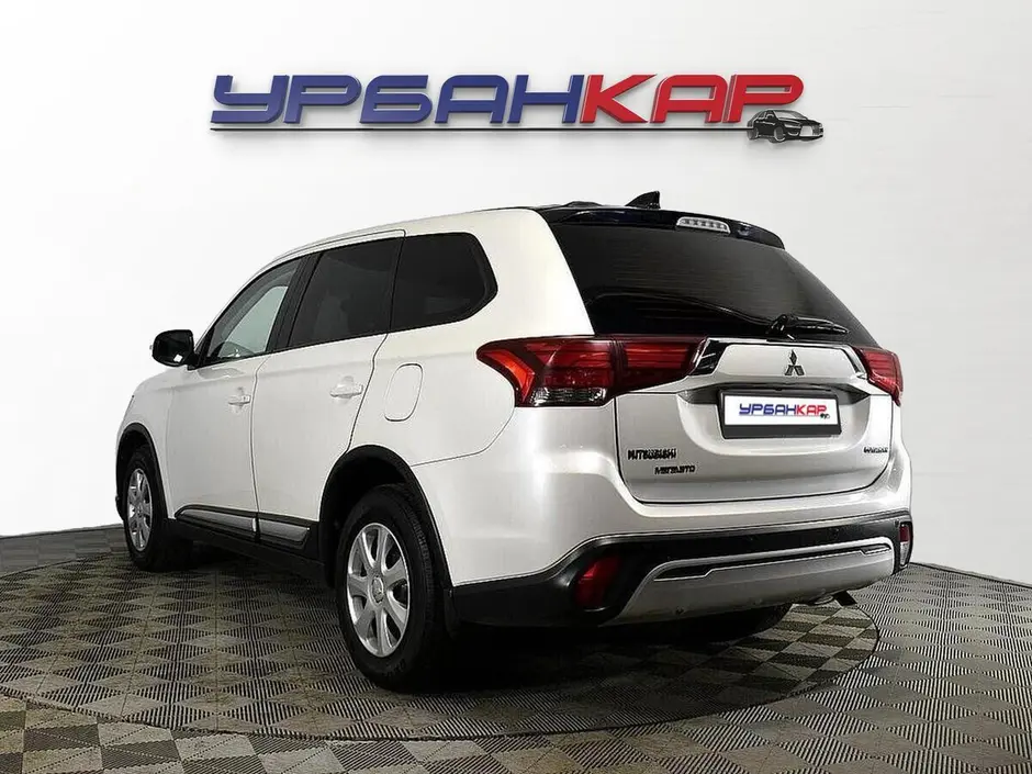 Mitsubishi Outlander, 2018 г.