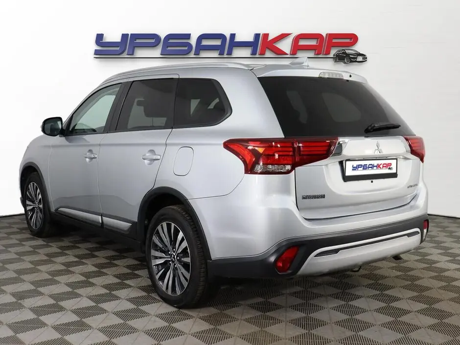 Mitsubishi Outlander, 2019 г.