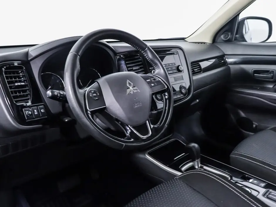 Mitsubishi Outlander, 2019 г.