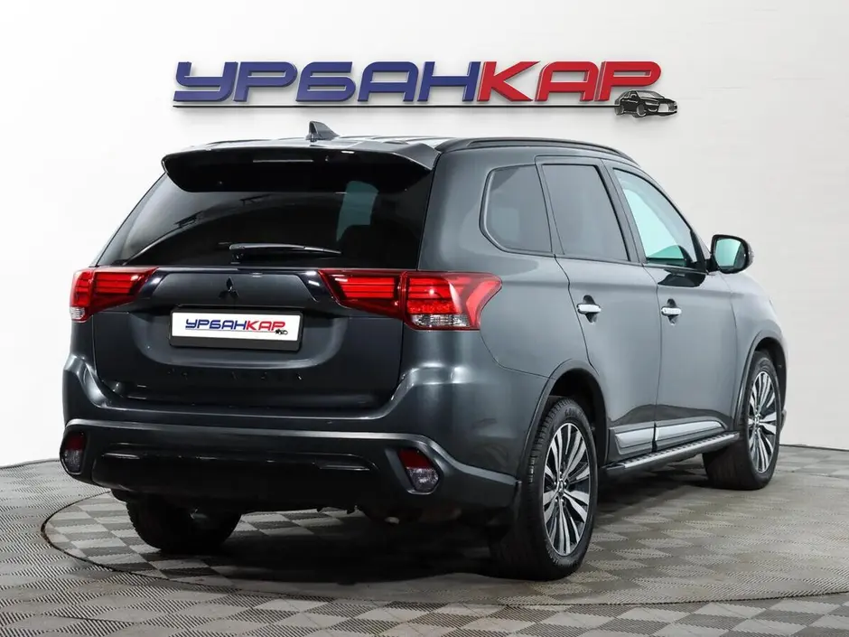 Mitsubishi Outlander, 2019 г.