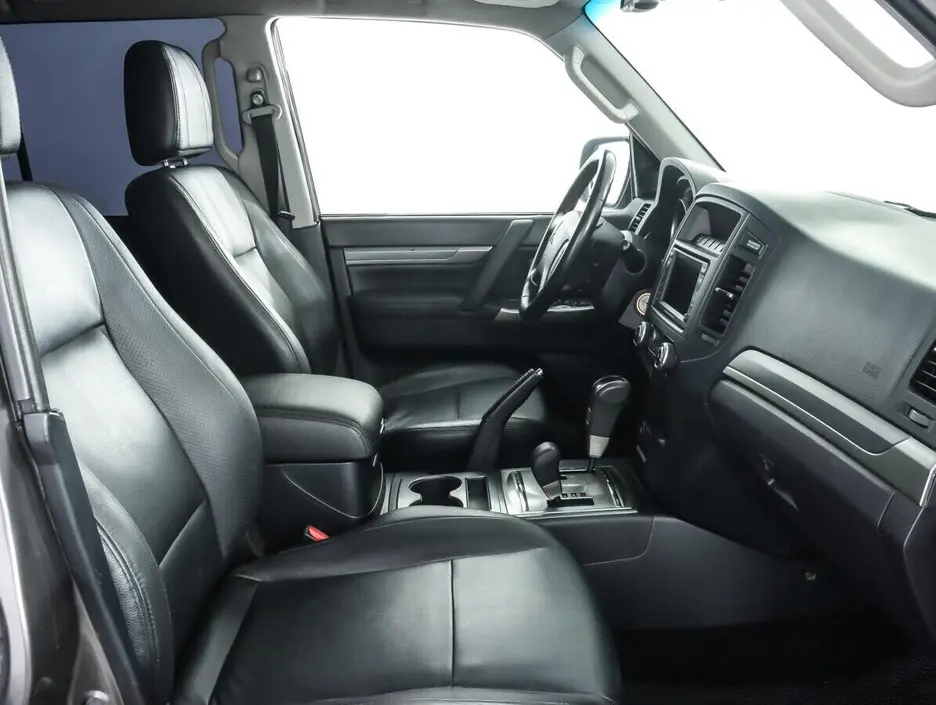 Mitsubishi Pajero, 2011 г.