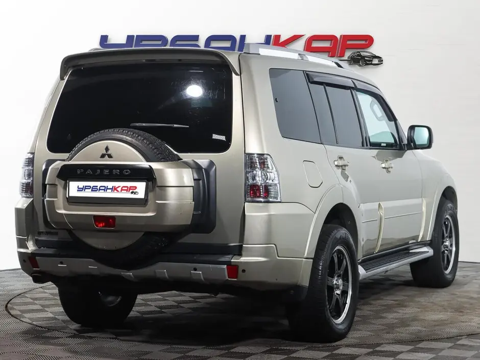 Mitsubishi Pajero, 2011 г.