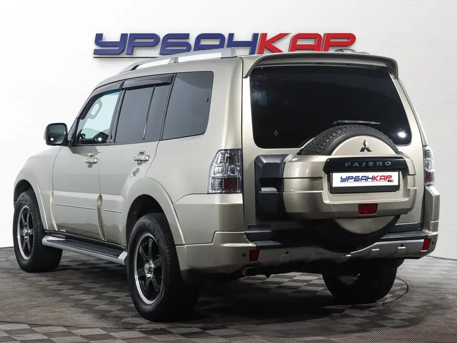 Mitsubishi Pajero, 2011 г.
