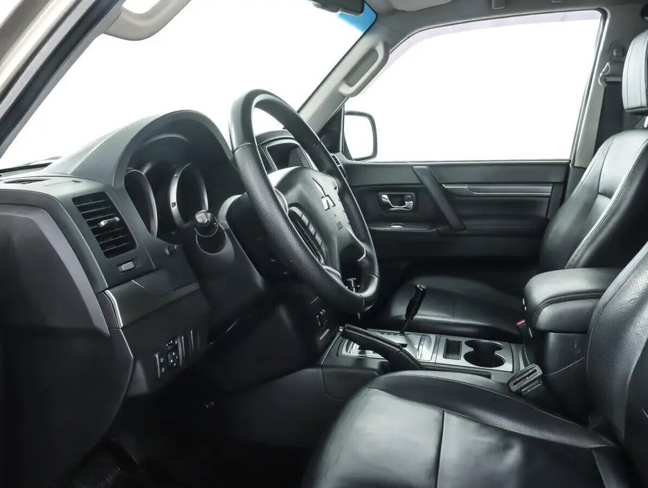 Mitsubishi Pajero, 2011 г.