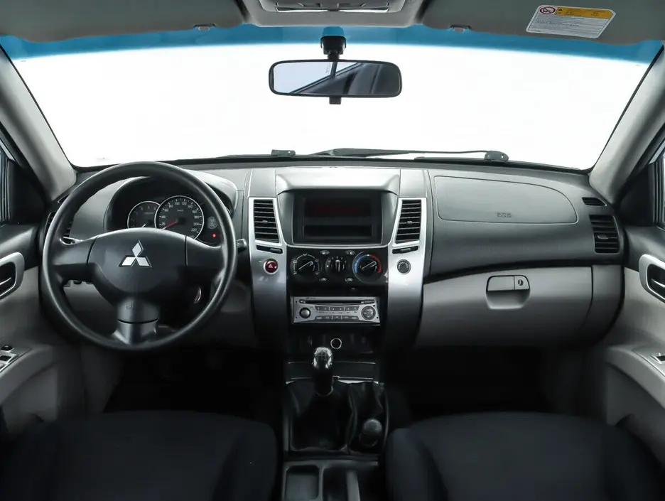 Mitsubishi Pajero Sport, 2013 г.