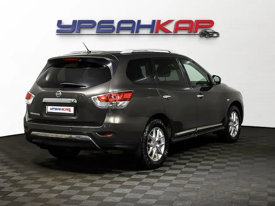 Nissan Pathfinder, 2015 г.