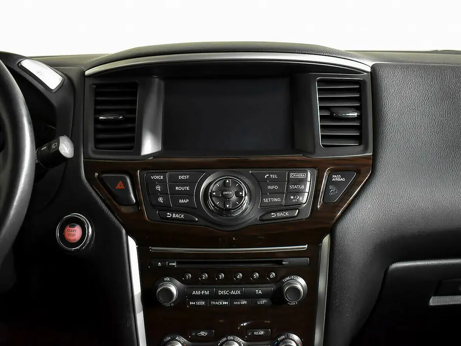 Nissan Pathfinder, 2015 г.