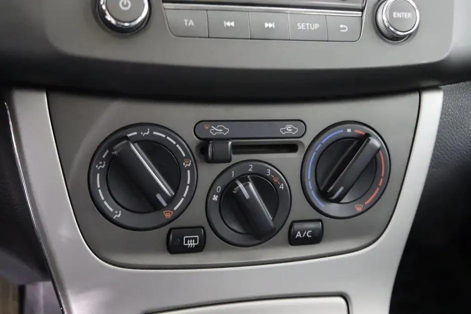 Nissan Tiida, 2015 г.