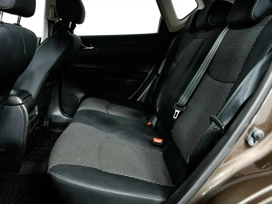 Nissan Tiida, 2015 г.