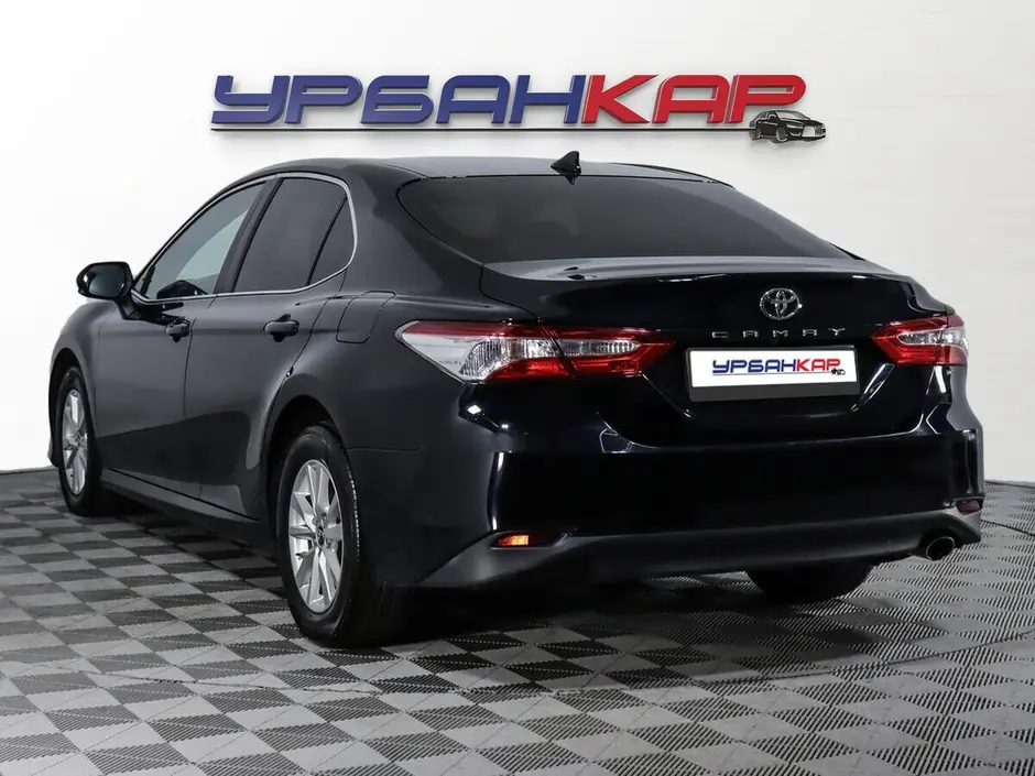 Toyota Camry, 2018 г.