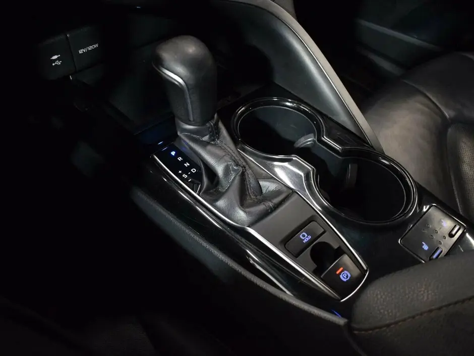 Toyota Camry, 2018 г.