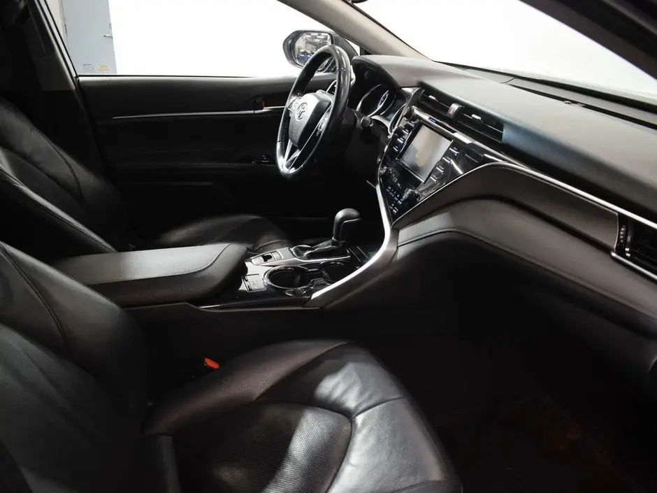 Toyota Camry, 2018 г.