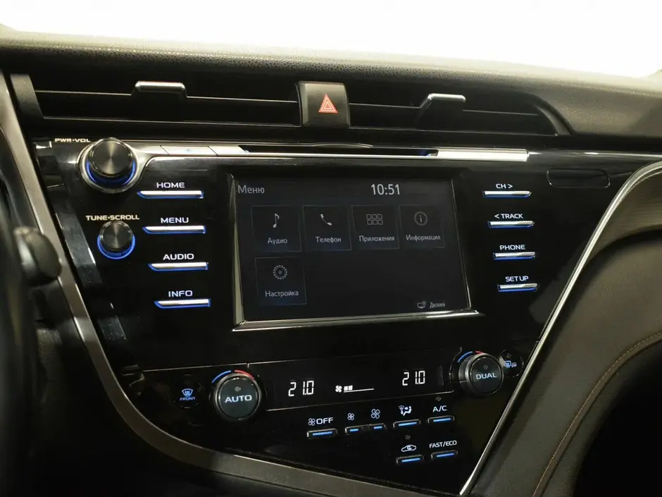 Toyota Camry, 2018 г.