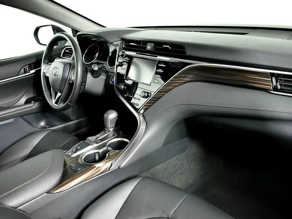 Toyota Camry, 2018 г.